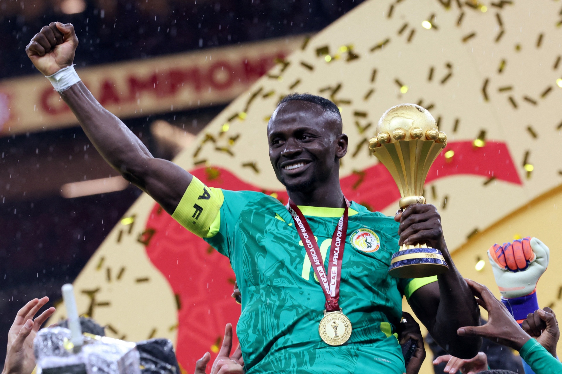 Sadio Mané evitó el abandono de Senegal, lideró desde la experiencia y celebró su segunda AFCON en una final marcada por la polémica.